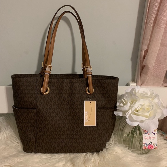 Michael Kors Bag - Picture 2 of 8